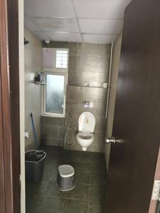 Image of 1240 Sq.ft 2 BHK Apartment / Flat for rent in Candeur 40, Miyapur, Hyderabad for Rs. 42000