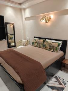 Bedroom Image of 630 Sq.ft 1 BHK Apartment / Flat for rent in Shaligram Plush, Thaltej Ahmedabad for Rs. 16000