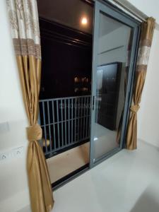 Balcony Image of 1665 Sq.ft 3 BHK Apartment / Flat for sale in Pramukh Tiara, Kudasan Gandhinagar for Rs. 7700000
