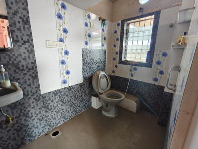 Bathroom Image of 3065 Sq.ft 4 BHK Apartment / Flat for sale in South Dum Dum Kolkata for Rs. 15000000