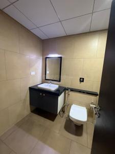Image of 3500 Sq.ft 4 BHK Apartment / Flat for rent in Sobha Marina One, Marine Drive, Kochi for Rs. 115000