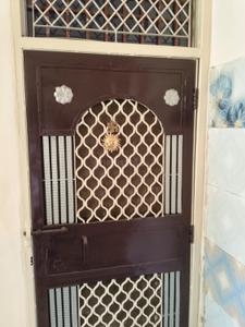 Image of 450 Sq.ft 2 BHK Builder Floor for sale in Mandawali, New Delhi for Rs. 3800000