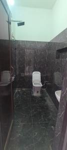 Bathroom Image of 1600 Sq.ft 2 BHK Builder Floor for rent in Defence Enclave Meerut for Rs. 15000