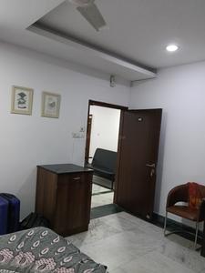 Bedroom Image of 2500 Sq.ft 6 BHK Apartment / Flat for rent in Chandralok Lucknow for Rs. 60000