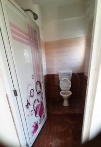 Bathroom Image of 880 Sq.ft 3 BHK Apartment / Flat for sale in Jalukbari Guwahati for Rs. 3900000