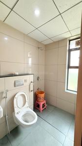 Bathroom Image of 1425 Sq.ft 3 BHK Apartment / Flat for sale in SFS Silicon Hills and Medows, Kakkanad Kochi for Rs. 11800000