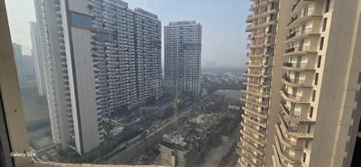 Image of 1350 Sq.ft 3 BHK Apartment / Flat for sale in Amrapali Heartbeat City IV, Sector 107, Noida for Rs. 14700000