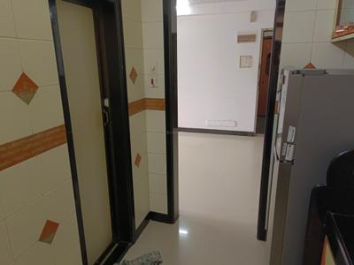 Kitchen Image of 560 Sq.ft 1 BHK Apartment / Flat for rent in Ghatkopar West Mumbai for Rs. 36000