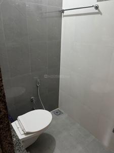 Bathroom Image of 1290 Sq.ft 2 BHK Apartment / Flat for rent in Sangini Sakar, Jahangir Pura Surat for Rs. 17000