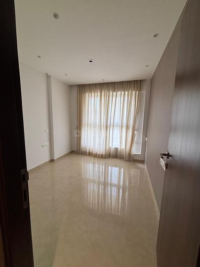 Hiranandani Castle Rock Main Image 1