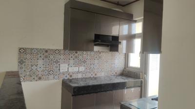 Kitchen Image of 1496 Sq.ft 3 BHK Apartment / Flat for rent in Rise Organic Homes Phase 1, Mahurali Ghaziabad for Rs. 24000