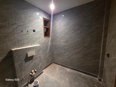 Image of 2250 Sq.ft 3 BHK Builder Floor for sale in Laxmi Nagar, New Delhi for Rs. 47000000