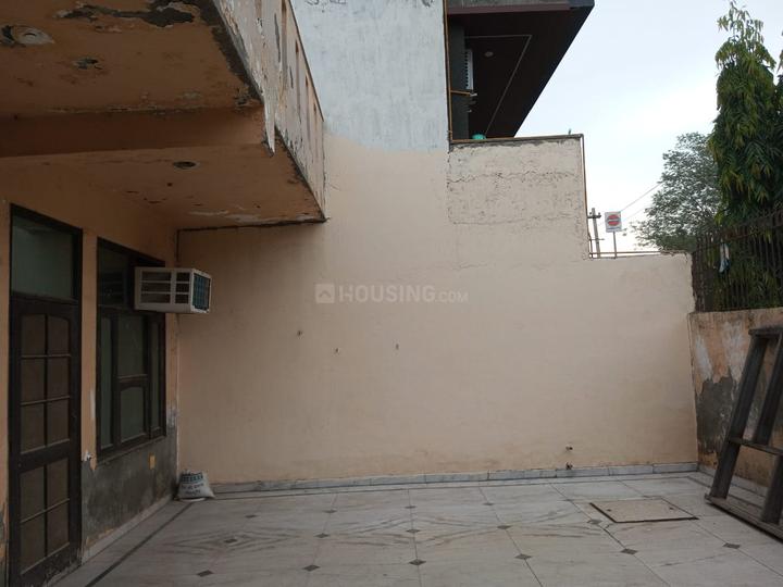 Ashoka main Main Image 1