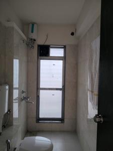 Common Bathroom Image of 700 Sq.ft 1 BHK Apartment / Flat for rent in Rosa Elite, Thane West Thane for Rs. 16001