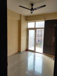 Bedroom Image of 935 Sq.ft 2 BHK Apartment / Flat for rent in Arihant Arden, Noida Extension Greater Noida for Rs. 19000