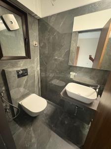 Bathroom Image of 1700 Sq.ft 3 BHK Apartment / Flat for sale in Jaycee Bhagtani Pearl One, Santacruz West Mumbai for Rs. 80000000