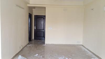 Living Room Image of 1500 Sq.ft 3 BHK Apartment / Flat for rent in Gardenia Golf City, Sector 75 Noida for Rs. 35000