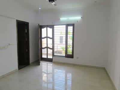 Bedroom Image of 2600 Sq.ft 3 BHK Builder Floor for rent in Sector 9 Faridabad for Rs. 32000