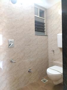 Common Bathroom Image of 600 Sq.ft 1 BHK Apartment / Flat for rent in Kumar Park, Gultekdi Pune for Rs. 21000