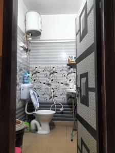 Bathroom Image of 450 Sq.ft 1 BHK Apartment / Flat for sale in Shalimar Complex , Shalimar Garden Ghaziabad for Rs. 2800000