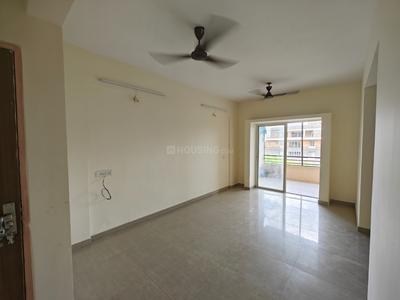 Living Room Image of 950 Sq.ft 2 BHK Apartment / Flat for rent in Mantri Waterfront I, Jule Solapur for Rs. 17500