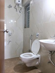Common Bathroom Image of 589 Sq.ft 1 BHK Apartment / Flat for rent in Raunak Bliss Phase A, Kasarvadavali Thane for Rs. 23655