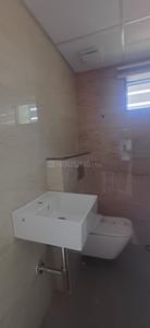 Bathroom Image of 1250 Sq.ft 3 BHK Builder Floor for rent in Ekkatuthangal Chennai for Rs. 60000