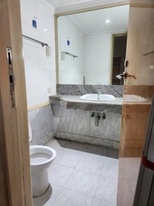 Bathroom Image of 1750 Sq.ft 3 BHK Apartment / Flat for sale in Hiranandani Meadows, Thane West Thane for Rs. 45000000