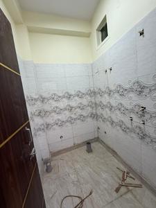 Bathroom Image of 1000 Sq.ft 3 BHK Apartment / Flat for sale in Govindpuram Ghaziabad for Rs. 4275000