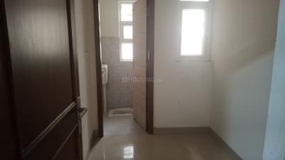 Bathroom Image of 1720 Sq.ft 3.5 BHK Apartment / Flat for sale in KLJ Greens, Sector 77 Faridabad for Rs. 16300000