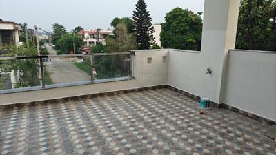 Balcony Image of 1400 Sq.ft 2 BHK Builder Floor for rent in Sainik Colony Jammu for Rs. 13000