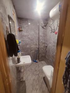 Bathroom Image of 900 Sq.ft 2 BHK Independent House for rent in Sector 51 Gurgaon for Rs. 35000