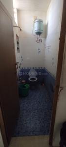 Bathroom Image of 850 Sq.ft 2 BHK Builder Floor for rent in Moolapalayam Erode for Rs. 7000