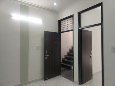 Living Room Image of 800 Sq.ft 2 BHK Apartment / Flat for sale in CI Golf City, Kambakshpur Noida for Rs. 3058000