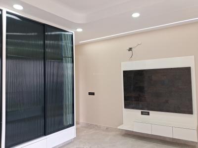 Bedroom Image of 2500 Sq.ft 4 BHK Builder Floor for sale in Aman Builders Floors, Rohini Extension New Delhi for Rs. 36000000