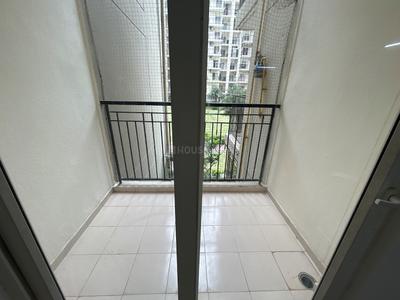 Balcony Image of 1160 Sq.ft 2.5 BHK Apartment / Flat for rent in Gulshan Botnia, Sector 144 Noida for Rs. 36000