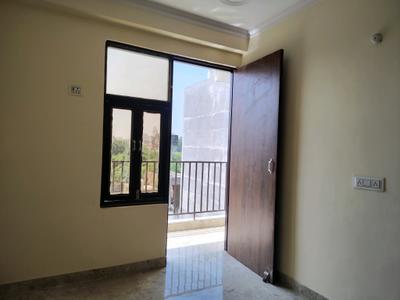Bedroom Image of 635 Sq.ft 2 BHK Apartment / Flat for rent in Khanpur New Delhi for Rs. 17000