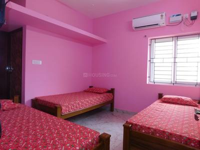 Bedroom Image of RJ CARE PG HOMES PRO-3  in Semmancheri, Chennai