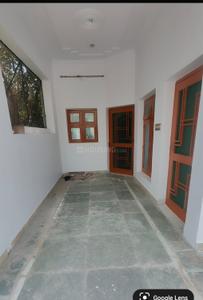Balcony Image of 1100 Sq.ft 2 BHK Independent House for rent in Fazullaganj Lucknow for Rs. 12000