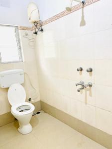 Bathroom Image of 1300 Sq.ft 3 BHK Apartment / Flat for sale in Nayabad Kolkata for Rs. 6200000