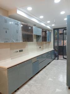 Kitchen Image of 1700 Sq.ft 3 BHK Builder Floor for sale in Shalimar Bagh New Delhi for Rs. 44000000