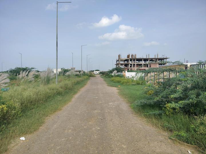 Solitairian City Main Image 1