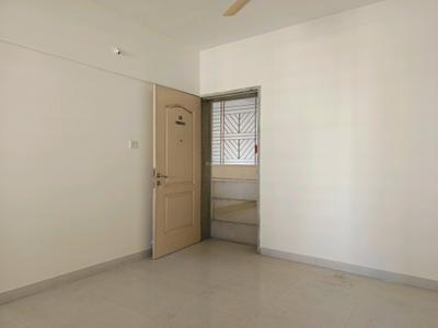 Living Room Image of 1000 Sq.ft 2 BHK Apartment / Flat for rent in Magarpatta Roystonea, Magarpatta City Pune for Rs. 38000