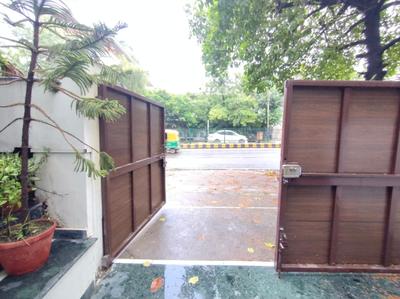 Balcony Image of 1800 Sq.ft 3 BHK Builder Floor for rent in Masjid Moth Village New Delhi for Rs. 110000