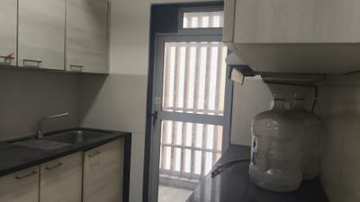 Kitchen Image of 900 Sq.ft 2 BHK Apartment / Flat for rent in Lodha Luxuria Priva, Thane West Thane for Rs. 42000