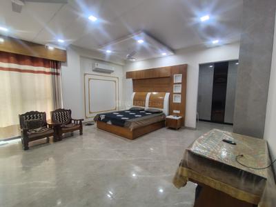 Hall Image of 4500 Sq.ft 4 BHK Builder Floor for sale in Sector 10A Gurgaon for Rs. 43000000