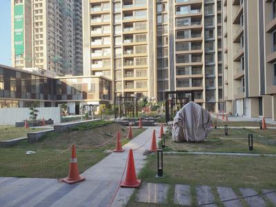 Image of 3710 Sq.ft 4 BHK Apartment / Flat for sale in Adani Ambrosia, Shantigram, Ahmedabad for Rs. 28000000