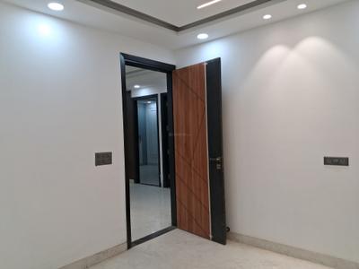 Bedroom Image of 1610 Sq.ft 3 BHK Apartment / Flat for sale in Vantara Vista Heights by Vantara Builders And Promotors, Sector 102 Noida for Rs. 9000000