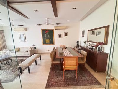 Hall Image of 2550 Sq.ft 3 BHK Builder Floor for sale in Defence Colony New Delhi for Rs. 120000000