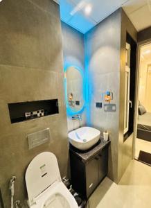Bathroom Image of 1250 Sq.ft 1 BHK Apartment / Flat for rent in Suncity Jewel Of India, Bajaj Nagar Jaipur for Rs. 9000